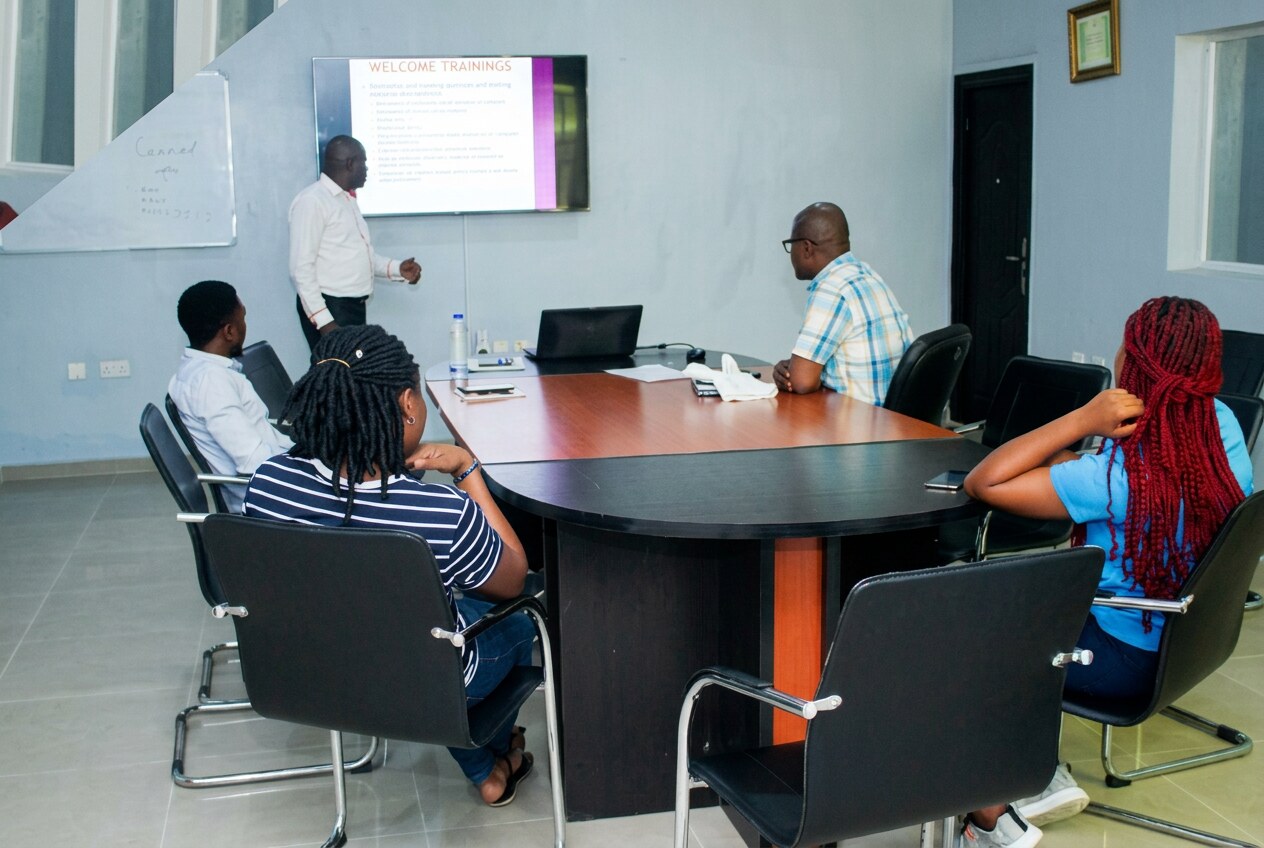 Leadmaster management team in a project review meeting